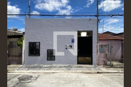 Casa para alugar com 28m², 1 quarto e sem vagaFachada com plaquinha