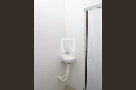 Casa para alugar com 28m², 1 quarto e sem vagaBanheiro