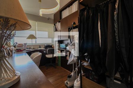 Apartamento à venda com 115m², 2 quartos e 2 vagasQuarto