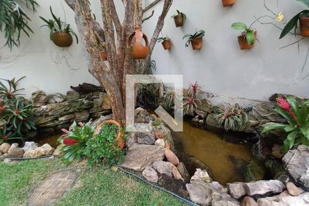 Casa de condomínio à venda com 340m², 3 quartos e 4 vagas Casa de condomínio à venda com 340m², 3 quartos e 4 vagasÁrea comum