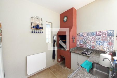 Casa de condomínio à venda com 340m², 3 quartos e 4 vagas Casa de condomínio à venda com 340m², 3 quartos e 4 vagasÁrea comum - Churrasqueira