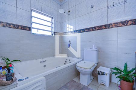 Casa à venda com 272m², 6 quartos e 3 vagas Casa à venda com 272m², 6 quartos e 3 vagasBanheiro da Suíte 2