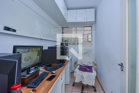 Casa à venda com 272m², 6 quartos e 3 vagas Casa à venda com 272m², 6 quartos e 3 vagasEscritório 1
