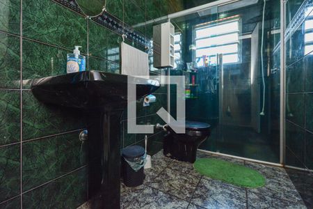 Casa à venda com 272m², 6 quartos e 3 vagas Casa à venda com 272m², 6 quartos e 3 vagasBanheiro