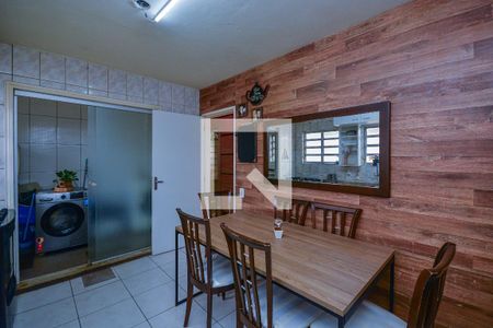 Casa à venda com 272m², 6 quartos e 3 vagas Casa à venda com 272m², 6 quartos e 3 vagasCozinha