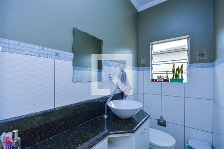 Casa à venda com 272m², 6 quartos e 3 vagas Casa à venda com 272m², 6 quartos e 3 vagasLavabo