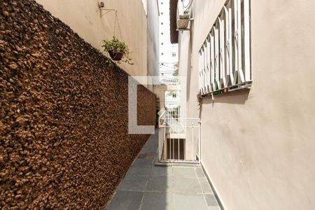 Casa à venda com 160m², 3 quartos e 2 vagas Casa à venda com 160m², 3 quartos e 2 vagasCorredor