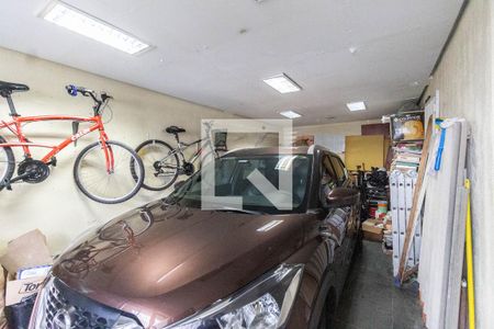 Casa à venda com 160m², 3 quartos e 2 vagas Casa à venda com 160m², 3 quartos e 2 vagasGaragem