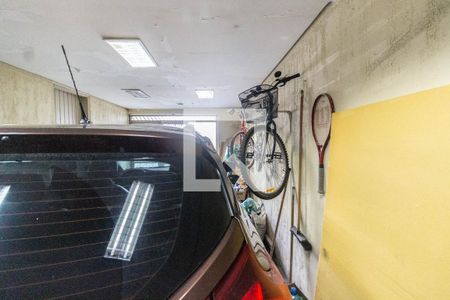 Casa à venda com 160m², 3 quartos e 2 vagas Casa à venda com 160m², 3 quartos e 2 vagasGaragem