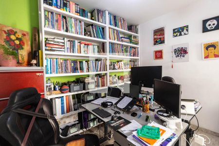 Casa à venda com 160m², 3 quartos e 2 vagas Casa à venda com 160m², 3 quartos e 2 vagasQuarto de serviço