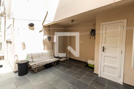 Casa à venda com 160m², 3 quartos e 2 vagas Casa à venda com 160m², 3 quartos e 2 vagasÁrea comum