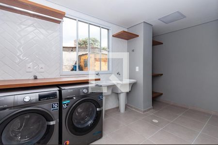 Apartamento à venda com 72m², 2 quartos e sem vagaÁrea Comum - Lavanderia