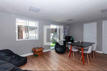 Apartamento à venda com 72m², 2 quartos e sem vagaÁrea Comum - Coworking