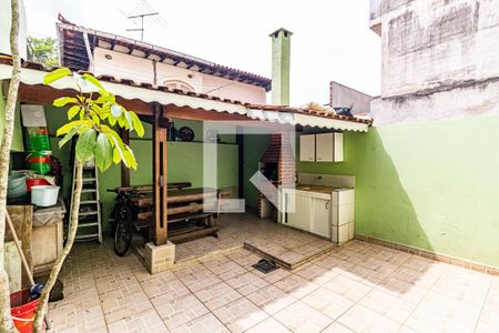 Casa à venda com 140m², 3 quartos e 2 vagasÁrea externa