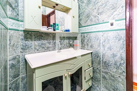 Casa à venda com 140m², 3 quartos e 2 vagasBanheiro social