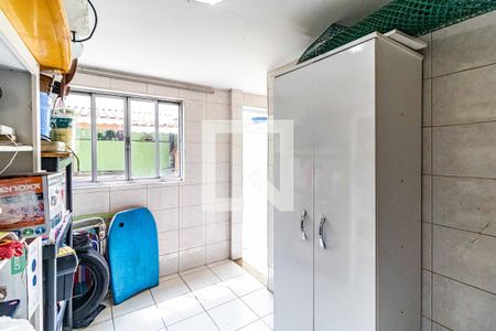 Casa à venda com 140m², 3 quartos e 2 vagasLavanderia