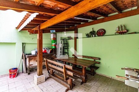 Casa à venda com 140m², 3 quartos e 2 vagasÁrea externa