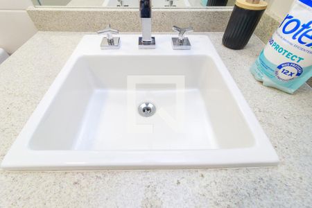 Studio para alugar com 29m², 0 quarto e sem vaga Studio para alugar com 29m², 0 quarto e sem vagaBanheiro