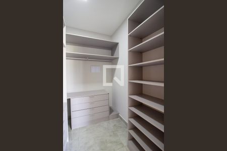 Closet da Suíte de casa de condomínio para alugar com 3 quartos, 152m² em Horto Florestal Villagio, Sorocaba