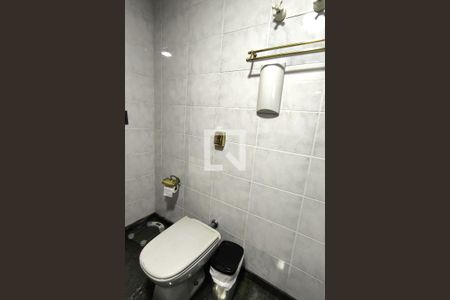 Apartamento à venda com 150m², 4 quartos e 3 vagasBanheiro do Quarto 1