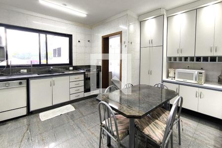 Apartamento à venda com 150m², 4 quartos e 3 vagasCozinha