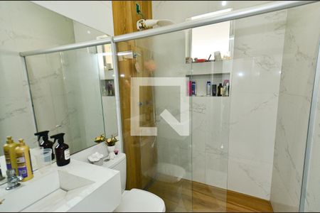 Banheiro de casa à venda com 2 quartos, 450m² em Nova Vista, Belo Horizonte