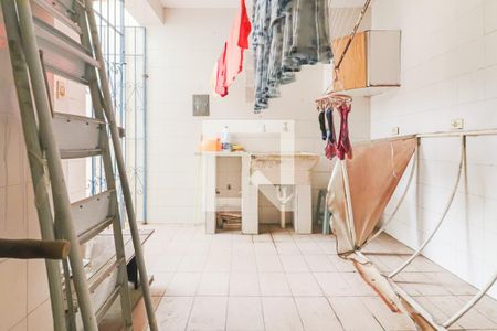 Casa à venda com 193m², 4 quartos e 2 vagasLavanderia