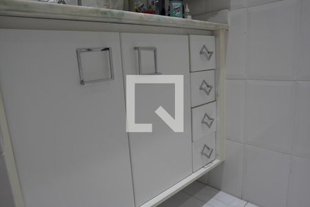 Apartamento à venda com 224m², 3 quartos e 2 vagasBanheiro da Suite