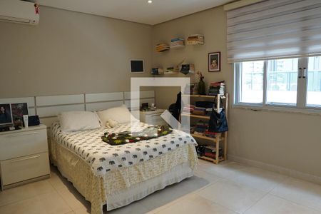 Apartamento à venda com 224m², 3 quartos e 2 vagasSuite 2 