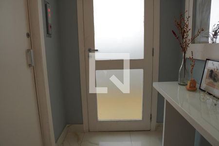 Apartamento à venda com 224m², 3 quartos e 2 vagasEntrada