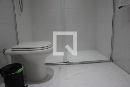 Apartamento à venda com 224m², 3 quartos e 2 vagasBanheiro da Suite 2 