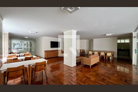 Apartamento à venda com 108m², 2 quartos e 1 vagaÁrea comum