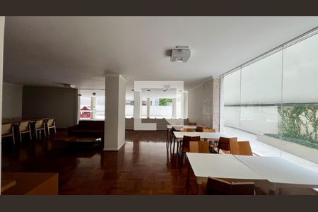 Apartamento à venda com 108m², 2 quartos e 1 vagaÁrea comum
