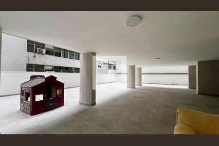 Apartamento à venda com 108m², 2 quartos e 1 vagaÁrea comum