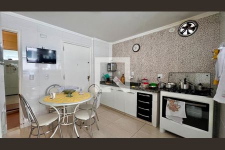 Apartamento à venda com 108m², 2 quartos e 1 vagaCozinha