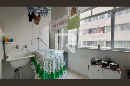 Apartamento à venda com 108m², 2 quartos e 1 vagaÁrea de Serviço