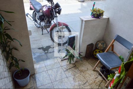 Casa de condomínio à venda com 90m², 3 quartos e 2 vagasVaranda do Escritório