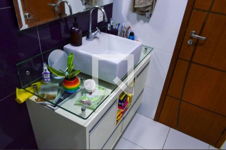 Casa de condomínio à venda com 90m², 3 quartos e 2 vagasBanheiro 1