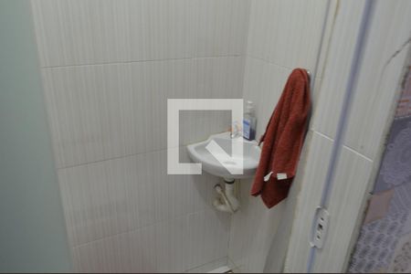 Casa de condomínio à venda com 90m², 3 quartos e 2 vagasBanheiro 2