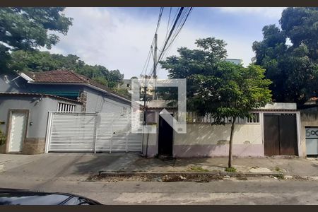 Casa de condomínio à venda com 90m², 3 quartos e 2 vagasFachada 