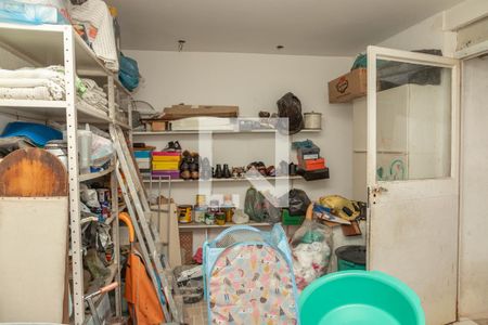 Casa à venda com 193m², 3 quartos e 1 vagaÁrea de serviço