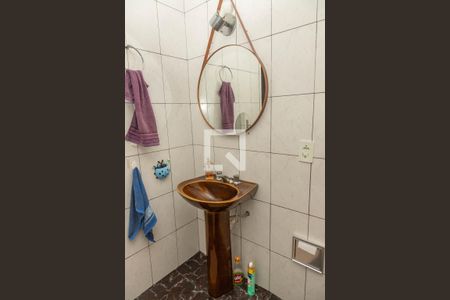 Casa à venda com 193m², 3 quartos e 1 vagaBanheiro 2