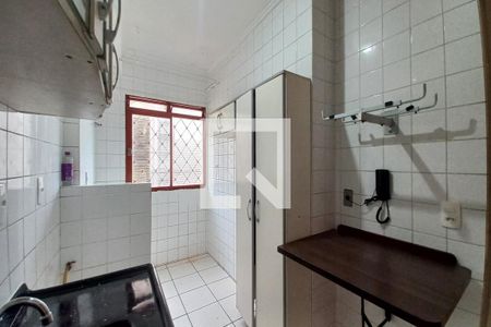 Apartamento à venda com 48m², 2 quartos e 1 vaga Apartamento à venda com 48m², 2 quartos e 1 vagaCozinha
