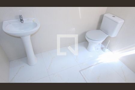 Casa para alugar com 55m², 1 quarto e 1 vaga Casa para alugar com 55m², 1 quarto e 1 vagaBanheiro