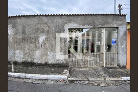 Casa para alugar com 43m², 1 quarto e 1 vaga Casa para alugar com 43m², 1 quarto e 1 vagaFachada