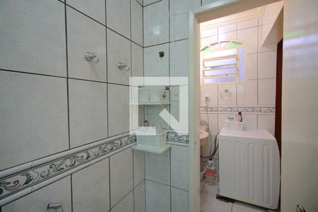 Casa à venda com 360m², 5 quartos e 2 vagasBanheiro da Suíte 1