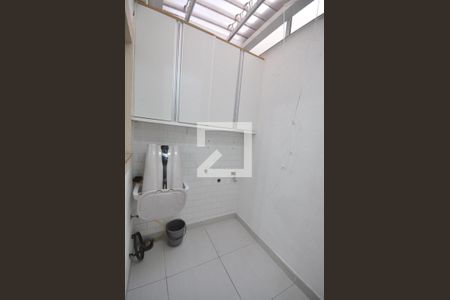 Casa de condomínio à venda com 103m², 2 quartos e 1 vagaÁrea de Serviço