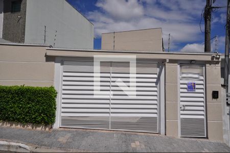 Casa de condomínio à venda com 103m², 2 quartos e 1 vaga Casa de condomínio à venda com 103m², 2 quartos e 1 vagaFachada