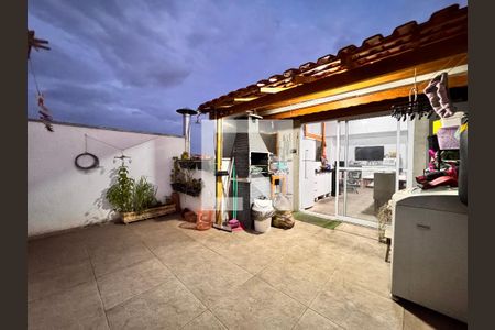 Apartamento à venda com 100m², 2 quartos e 1 vagaCobertura