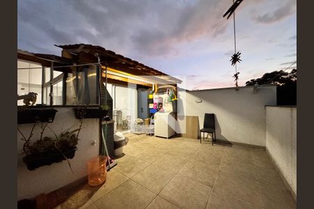 Apartamento à venda com 100m², 2 quartos e 1 vagaCobertura